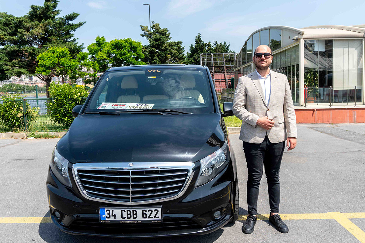 VIP Mercedes Vito Rental - Vippon Holidays