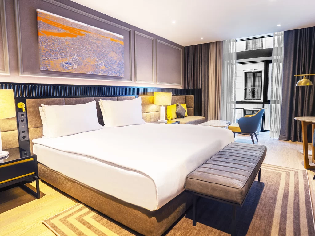 https://www.accorhotels.com/B656